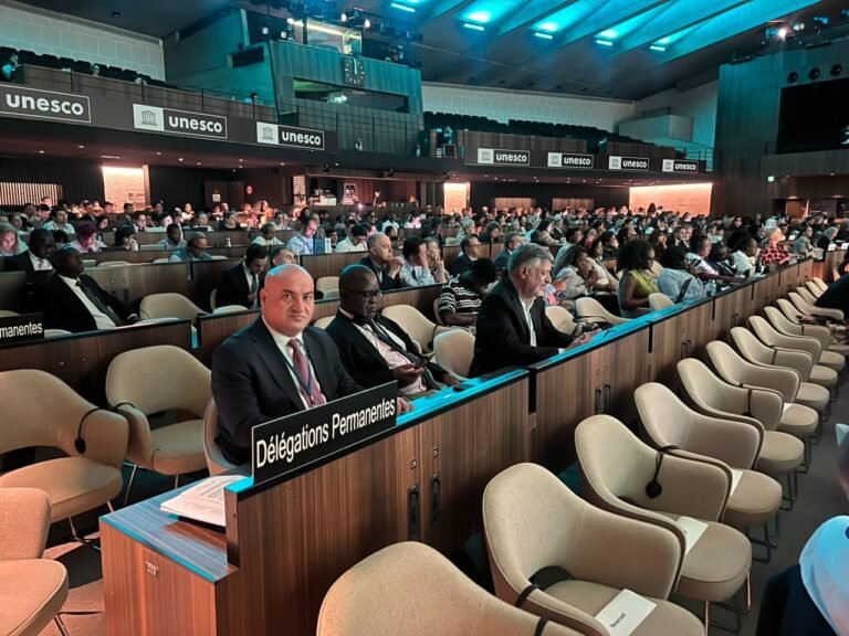 وكيل وزارة التعليم العالي والبحث العلمي لشؤون البحث العلمي يشارك في المؤتمر العالمي للعقد الدولي للعلوم من أجل التنمية المستدامة (IDSSD 2026) في باريس
